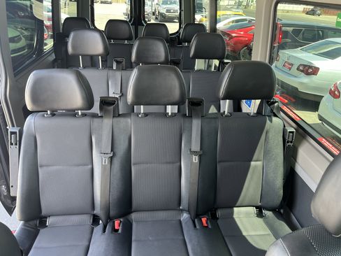 Used 2013 Mercedes-Benz Sprinter 2500 image 10