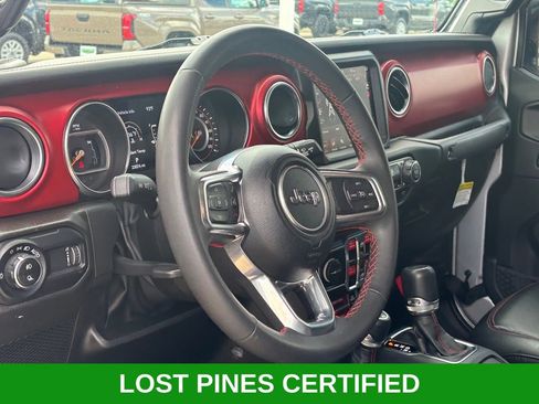 Used 2023 Jeep Gladiator Rubicon w/ LED Lighting Group AWD/4WD image 9