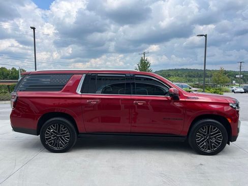 Used 2021 Chevrolet Suburban High Country AWD/4WD image 23