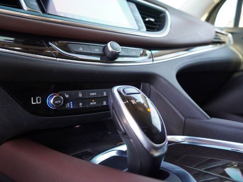 Used 2021 Buick Enclave Avenir w/ Avenir Technology Package image 16