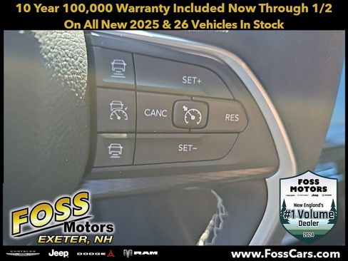 New 2025 Jeep Grand Cherokee L Laredo image 26