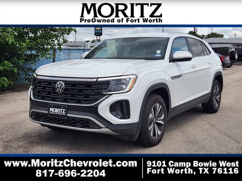 Used 2024 Volkswagen Atlas Cross Sport SE FWD image 1