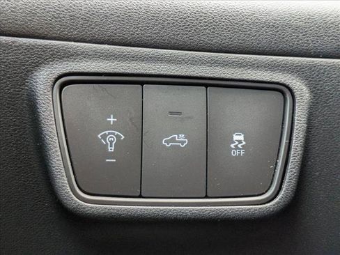 Used 2022 Hyundai Santa Cruz SEL Premium AWD/4WD image 11