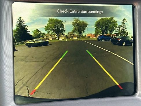 Used 2023 Dodge Charger SXT RWD image 27