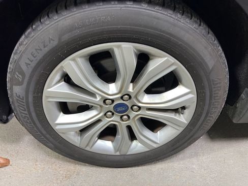 Used 2021 Ford Edge Titanium w/ Cargo Accessory Package FWD image 37