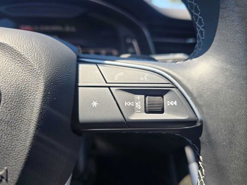 Used 2025 Audi Q7 3.0T Premium Plus AWD/4WD image 34