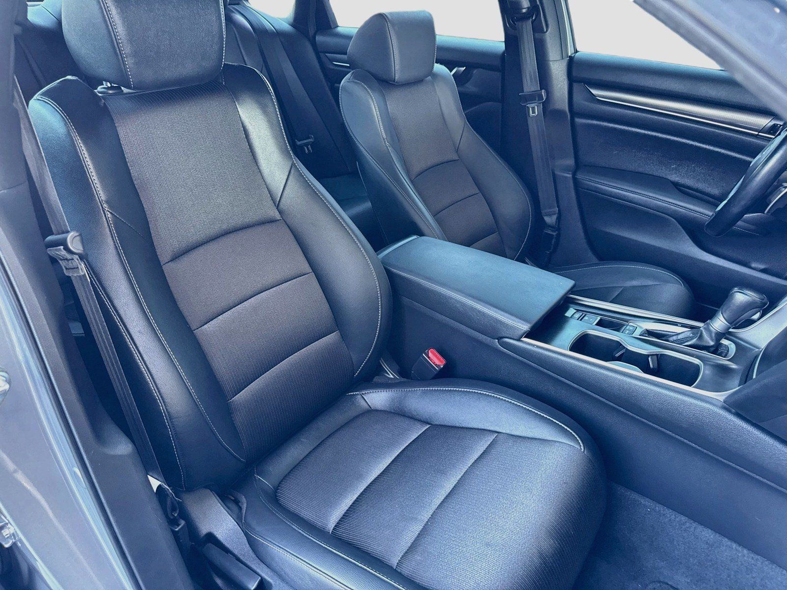 Used 2020 Honda Accord Sport image 17