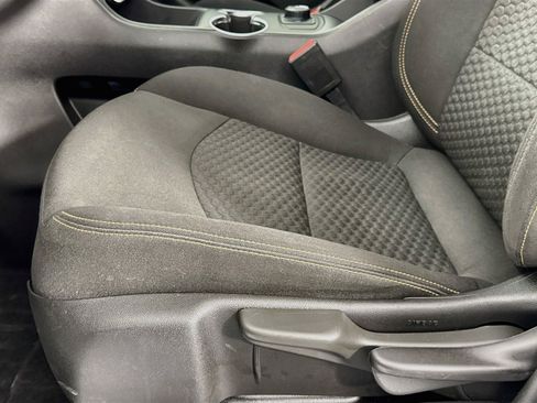Used 2018 GMC Terrain SLE FWD image 18