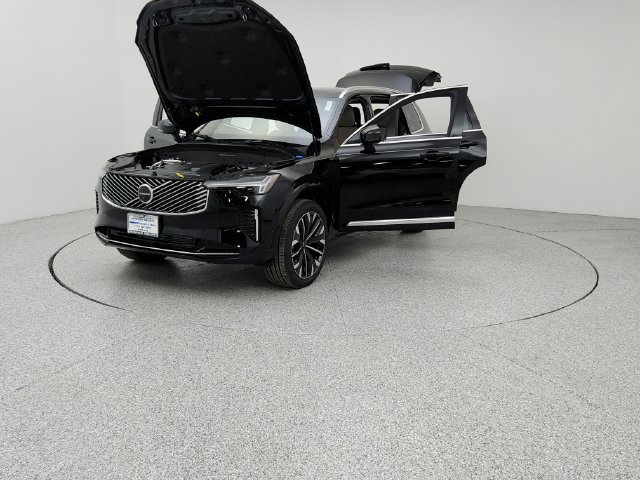 New 2026 Volvo XC90 T8 Plus w/ Protection Package Premier AWD/4WD image 9