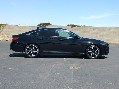 Used 2019 Honda Accord Sport image 9