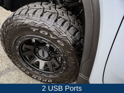 Used 2025 GMC Sierra 1500 AT4 w/ AT4 Premium Package image 47