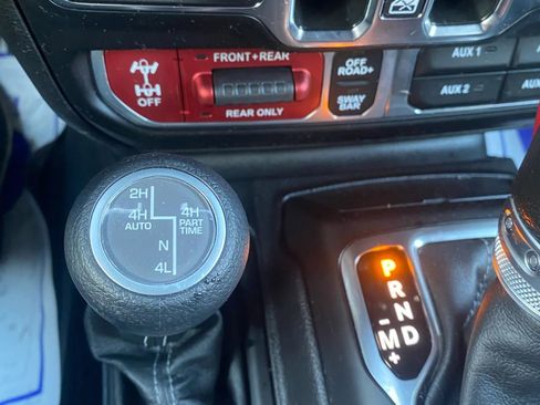 Used 2024 Jeep Wrangler Unlimited Rubicon 4xe w/ Technology Group image 20