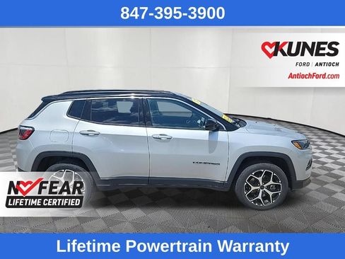 Used 2025 Jeep Compass Limited AWD/4WD image 7