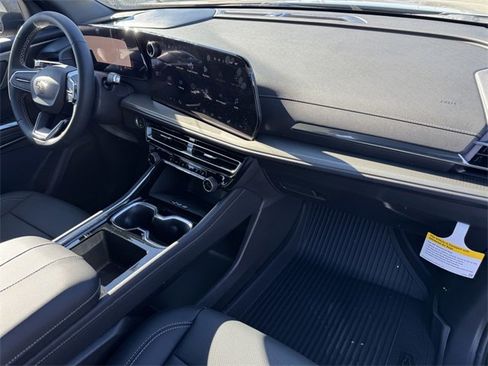 New 2026 Chevrolet Traverse LT w/ Sun and Wheel Package image 6