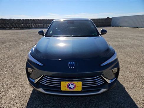 New 2026 Buick Envista Preferred image 8