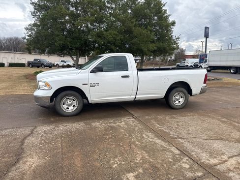 Used 2019 RAM 1500 Tradesman w/ Power & Remote Entry Group image 8
