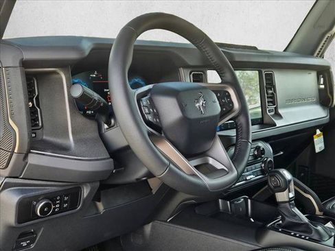 New 2026 Ford Bronco Badlands AWD/4WD image 3