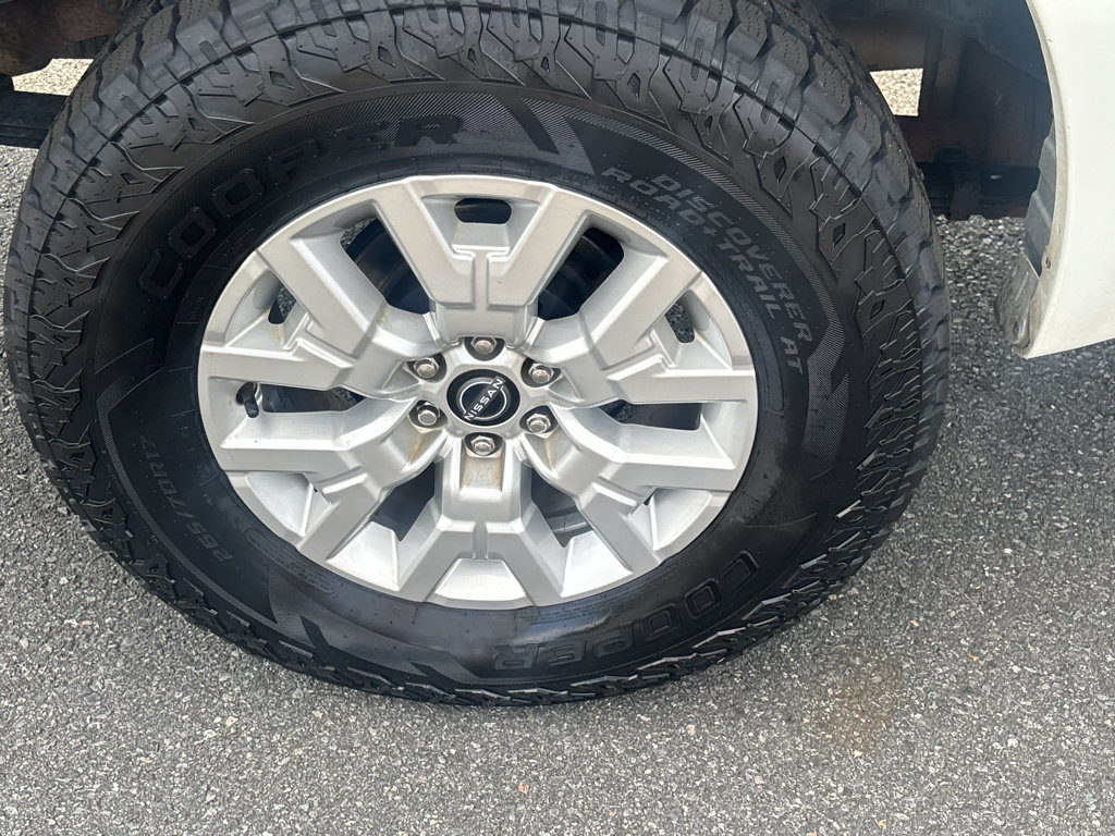 Used 2023 Nissan Frontier SV w/ SV Convenience Package AWD/4WD image 26