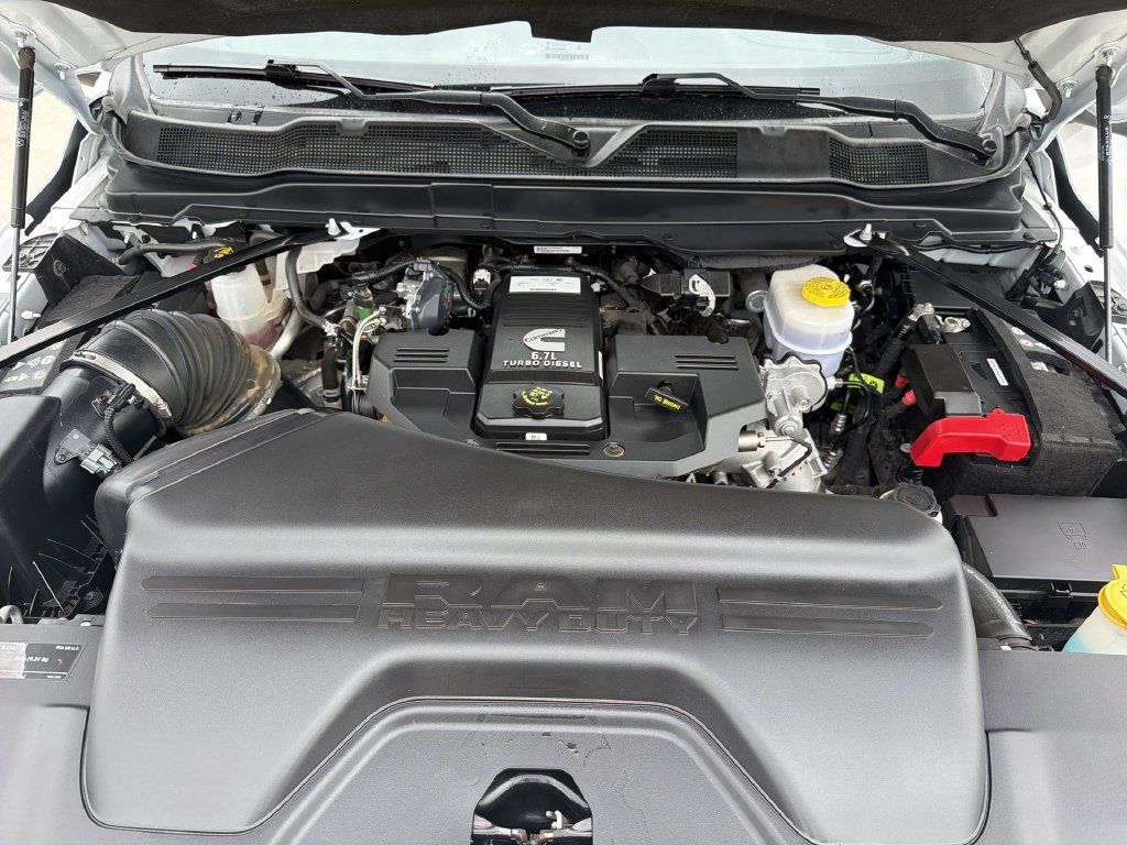 Used 2024 RAM 2500 Laramie w/ Safety Group AWD/4WD image 13