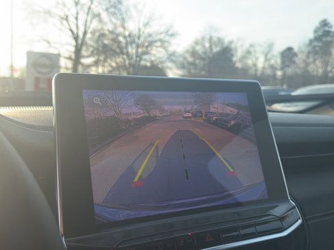 Used 2023 Jeep Compass Altitude image 25