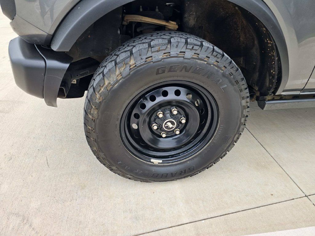 Used 2022 Ford Bronco Black Diamond AWD/4WD image 11