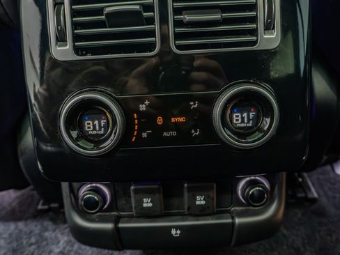 Used 2021 Land Rover Range Rover Autobiography Fifty Edition image 34