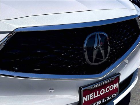 Used 2023 Acura MDX SH-AWD w/ Advance Package image 32