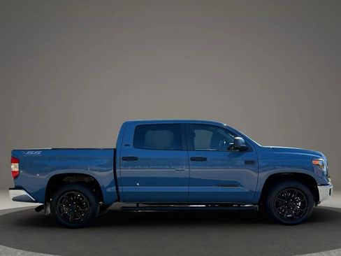 Used 2020 Toyota Tundra SR5 w/ SR5 Upgrade Package image 10