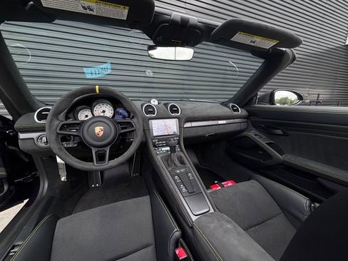 Certified 2025 Porsche 718 Boxster Spyder RS RWD image 13