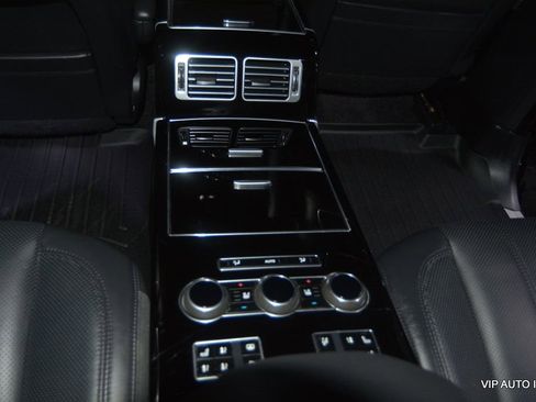 Used 2014 Land Rover Range Rover Long Wheelbase Autobiography image 16