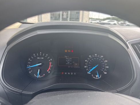 Used 2019 Ford Edge SE FWD image 14