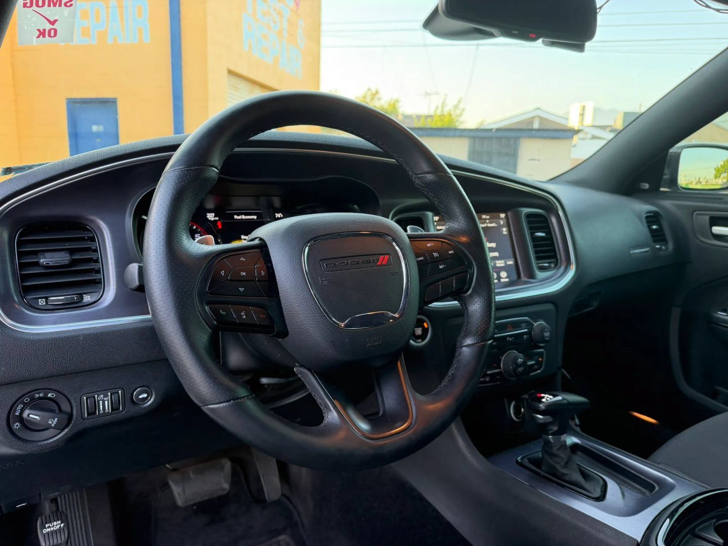 Used 2018 Dodge Charger R/T w/ Blacktop Package RWD image 11
