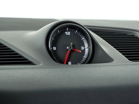 Certified 2023 Porsche Cayenne image 17