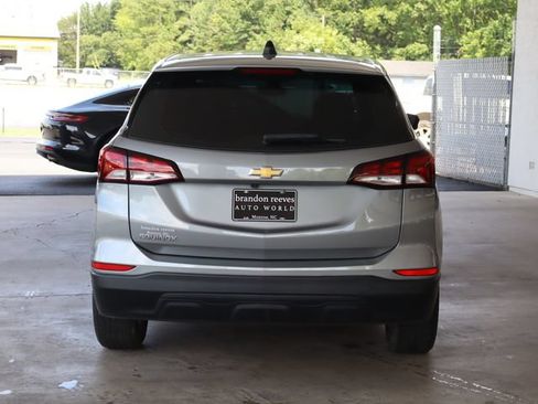Used 2023 Chevrolet Equinox LS FWD image 6