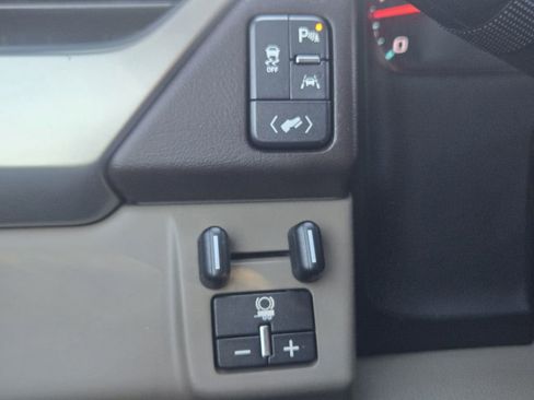 Used 2017 Chevrolet Tahoe Premier image 25