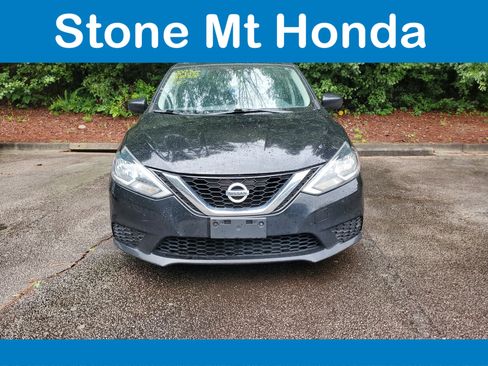 Used 2017 Nissan Sentra SV w/ Style Package FWD image 2