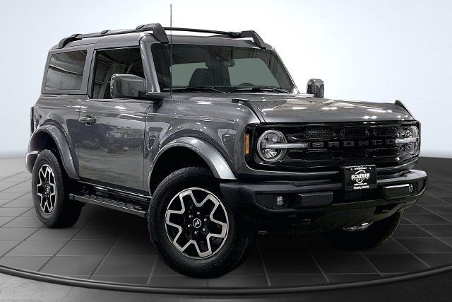 Used 2022 Ford Bronco Outer Banks AWD/4WD image 12