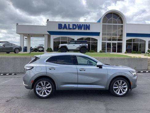 Used 2023 Buick Envision Avenir AWD/4WD image 8