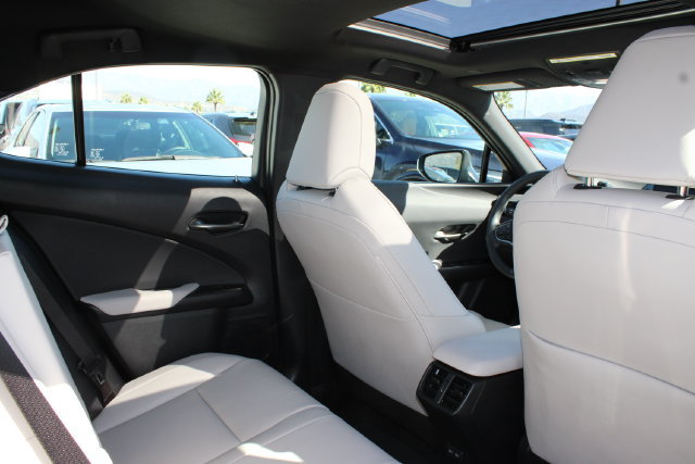 Certified 2025 Lexus UX 300h FWD image 7