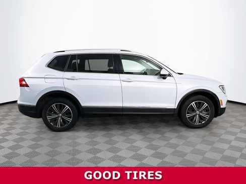 Used 2019 Volkswagen Tiguan SEL w/ 3rd Row Seat Package image 32