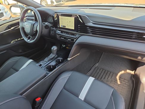 Certified 2025 Toyota Camry SE image 18