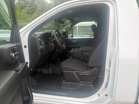 New 2026 GMC Sierra 2500 Pro w/ X31 Off-Road Package AWD/4WD image 10