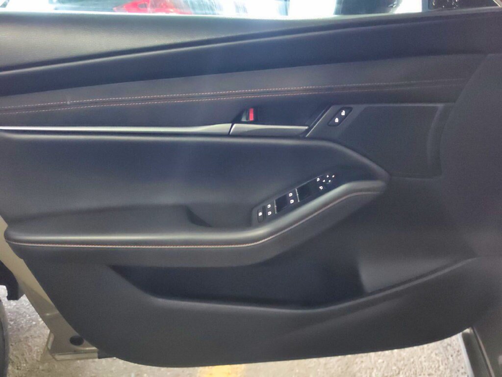 Used 2024 MAZDA MAZDA3 s AWD/4WD image 15