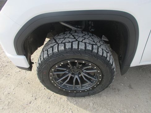 New 2026 GMC Sierra 1500 Pro image 12