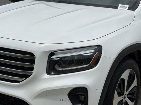 Used 2024 Mercedes-Benz GLB 250 image 6