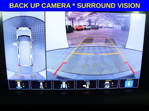 Used 2021 GMC Yukon XL AT4 w/ AT4 Premium Package image 9