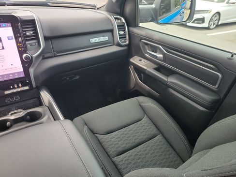 Used 2025 RAM 1500 Big Horn AWD/4WD image 16