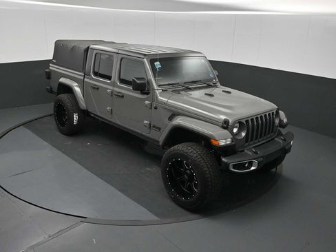 Used 2021 Jeep Gladiator Sport AWD/4WD image 42