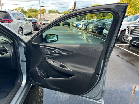 Used 2024 Chevrolet Malibu RS FWD image 47