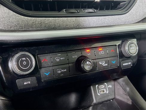 Used 2022 Jeep Compass Latitude w/ Convenience Group image 8